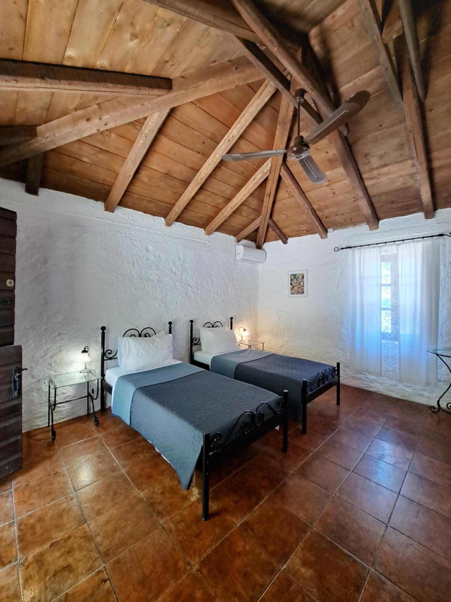 Tsivouli Accommodation Lithakia  Extérieur photo