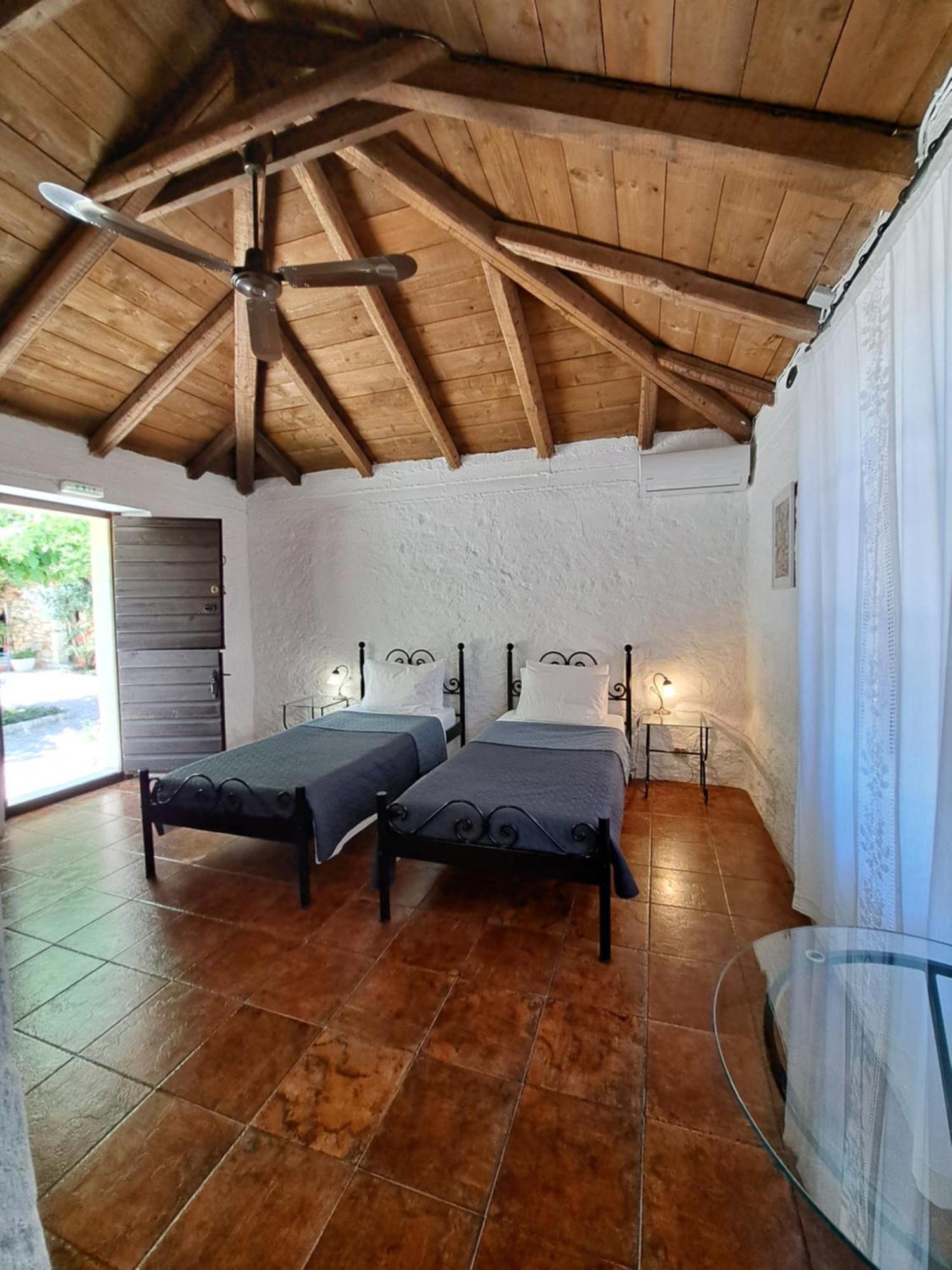 Tsivouli Accommodation Lithakia  Extérieur photo