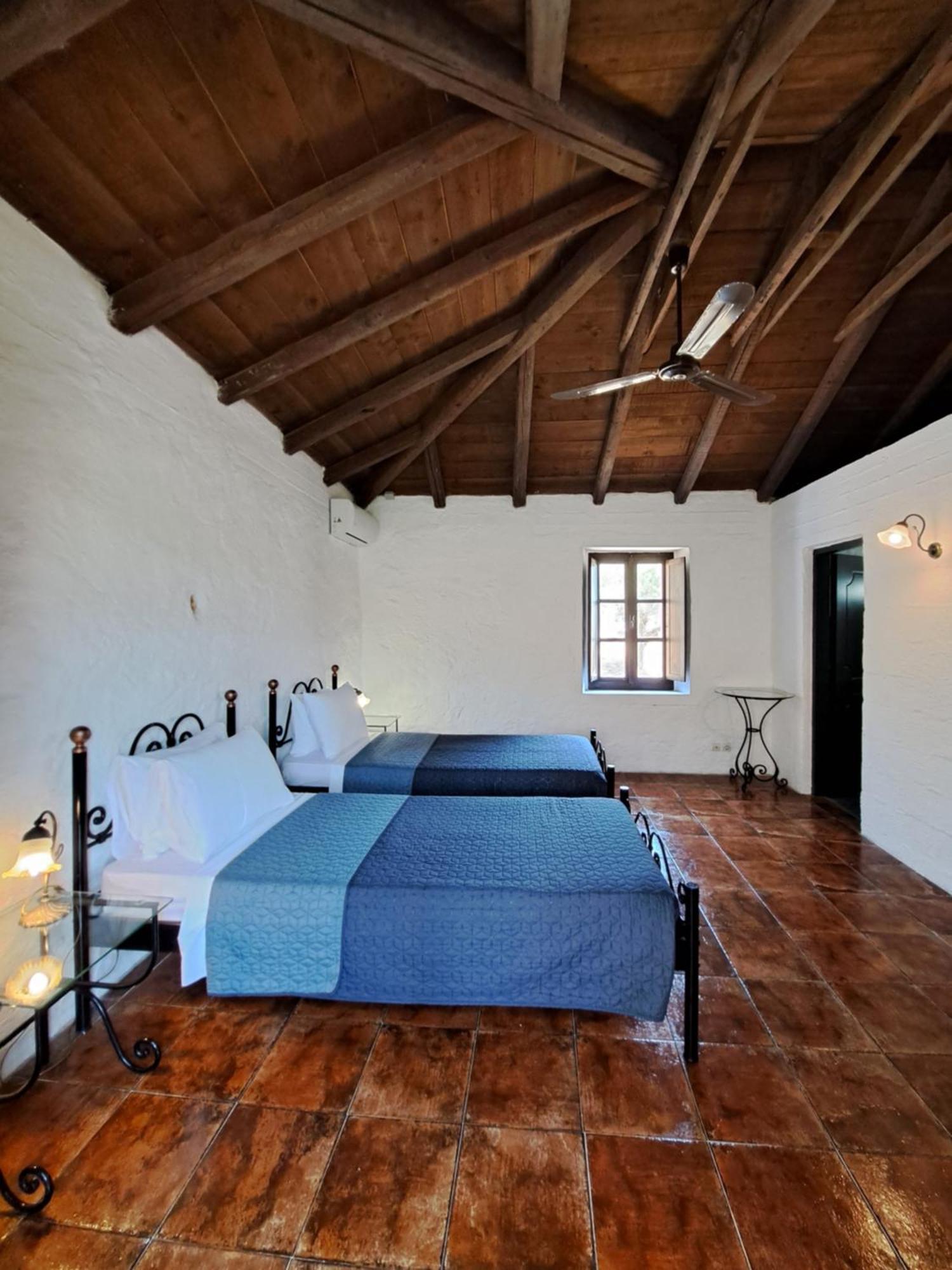 Tsivouli Accommodation Lithakia  Extérieur photo